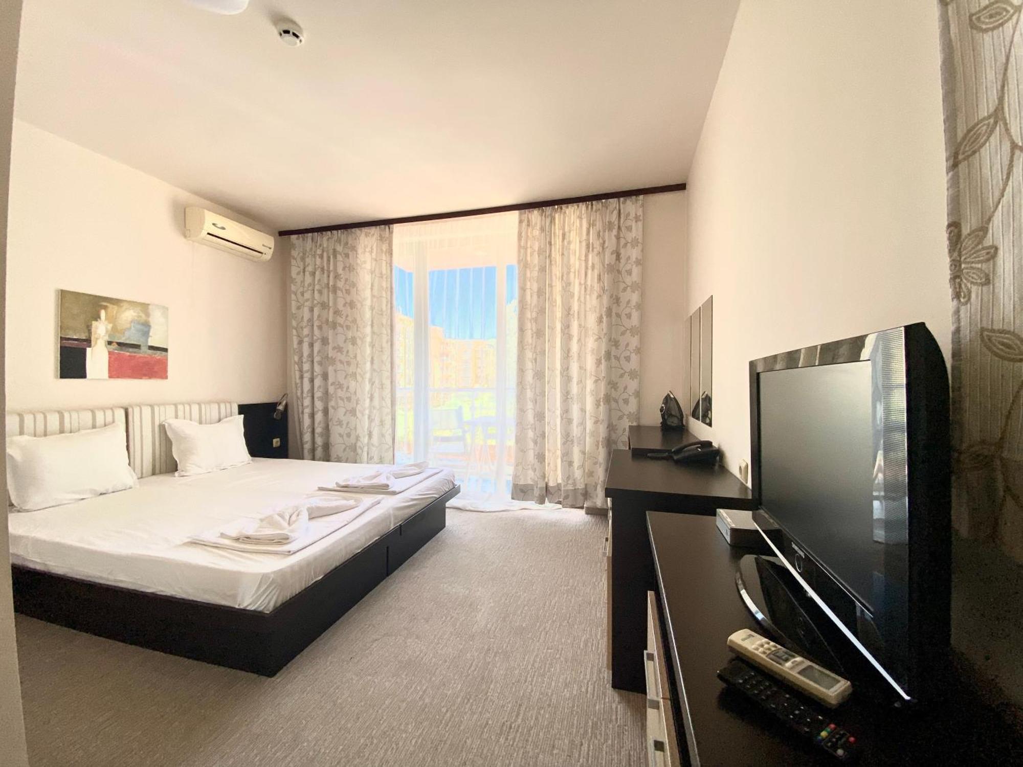 Bratanov Summer Apartment Slântsjev Brjag Rom bilde
